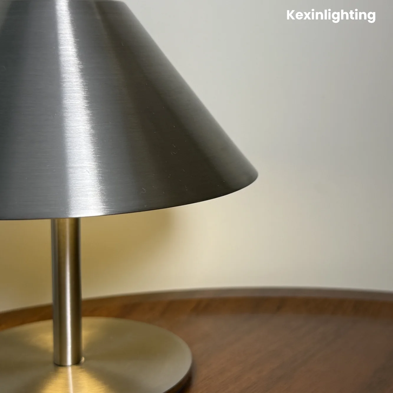 Cordless Touch Lamp - Image 3