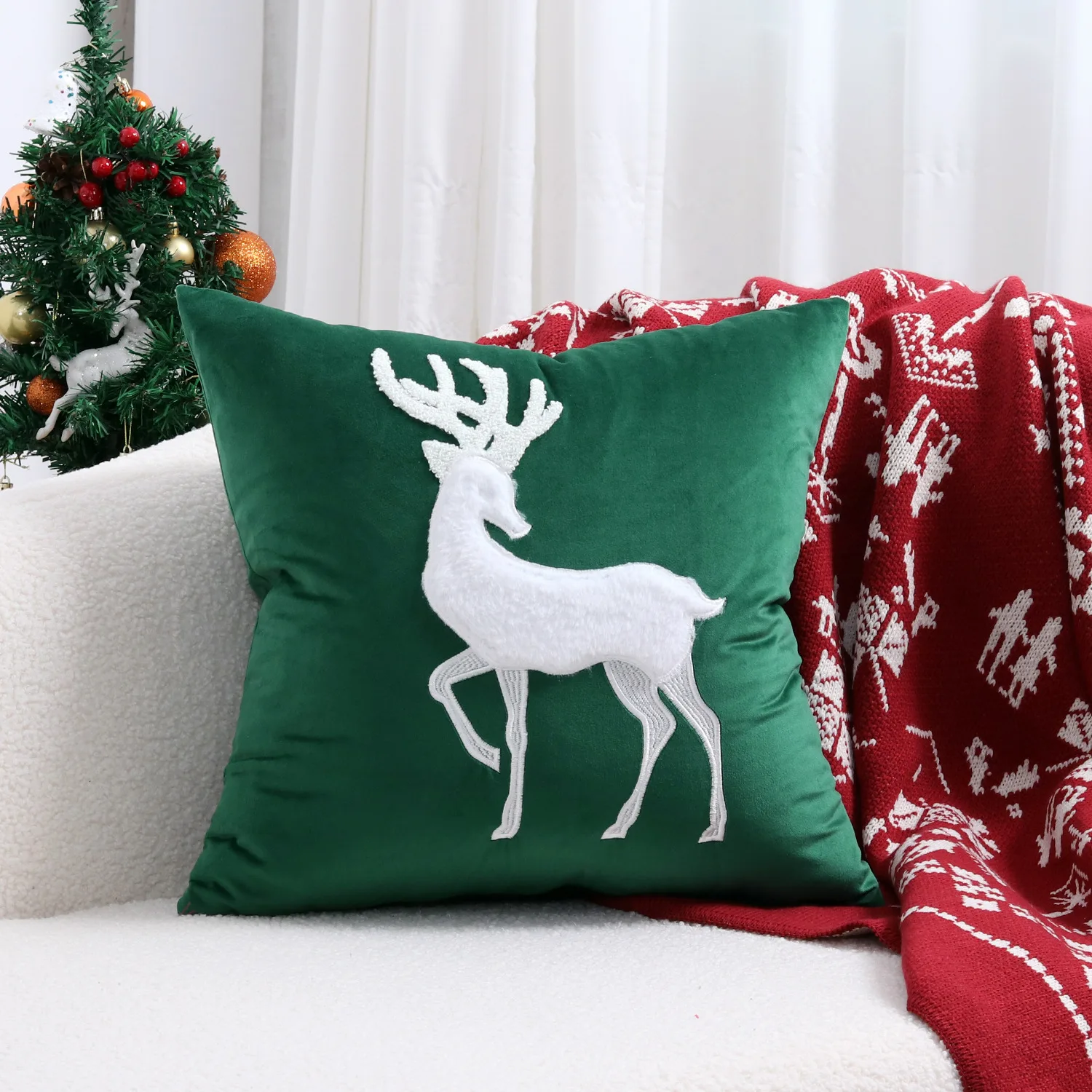 Christmas Elk Cushion - Image 2