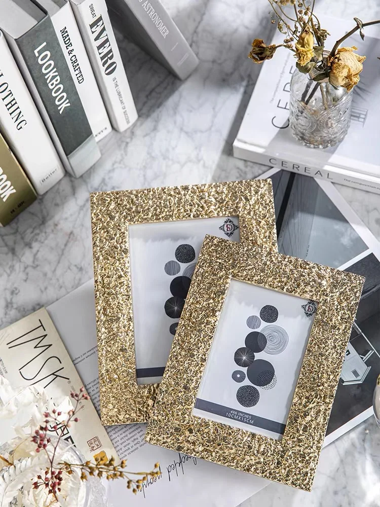Creative Metal Frame