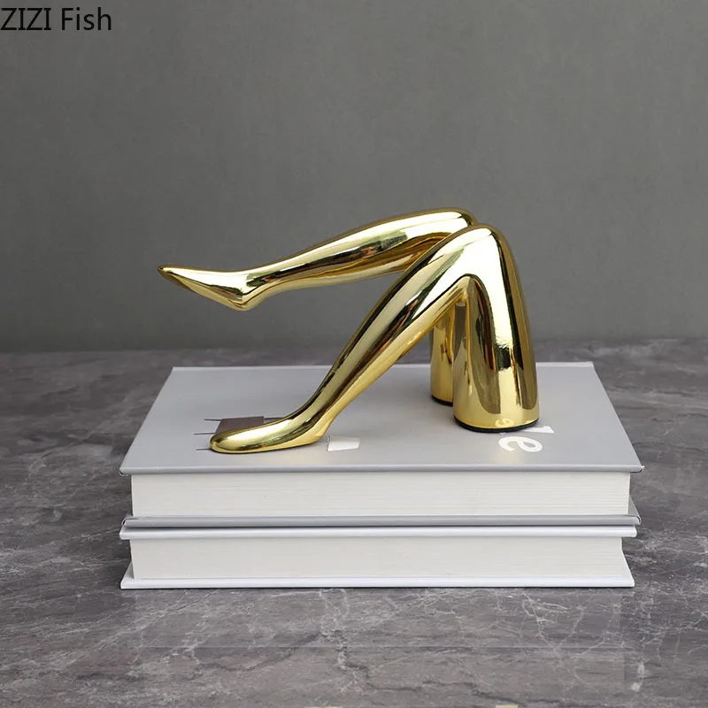Golden Body Statue - Image 4
