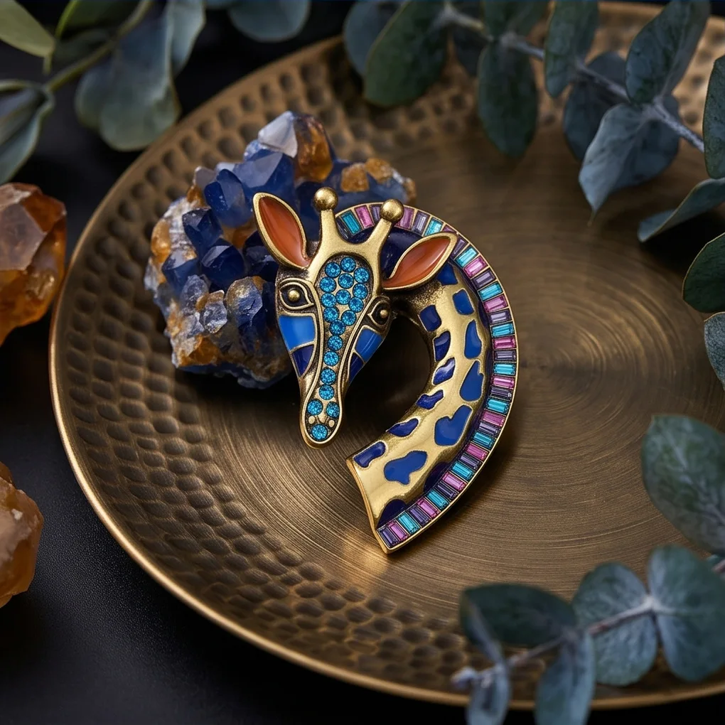 Giraffe Brooch Pin - Image 2