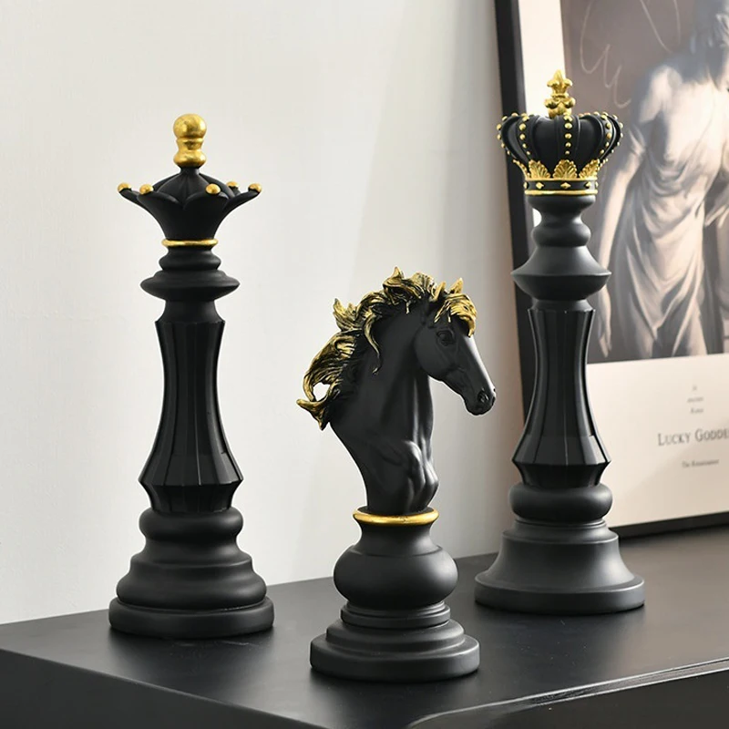 Chess Knight Figurine - Image 4