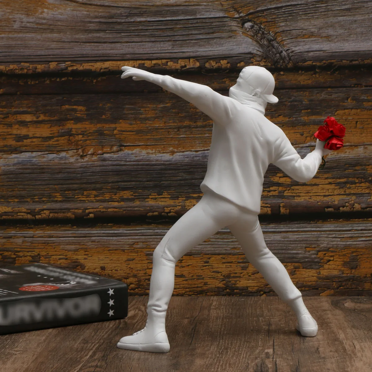 Flower Thrower Statue - Image 2