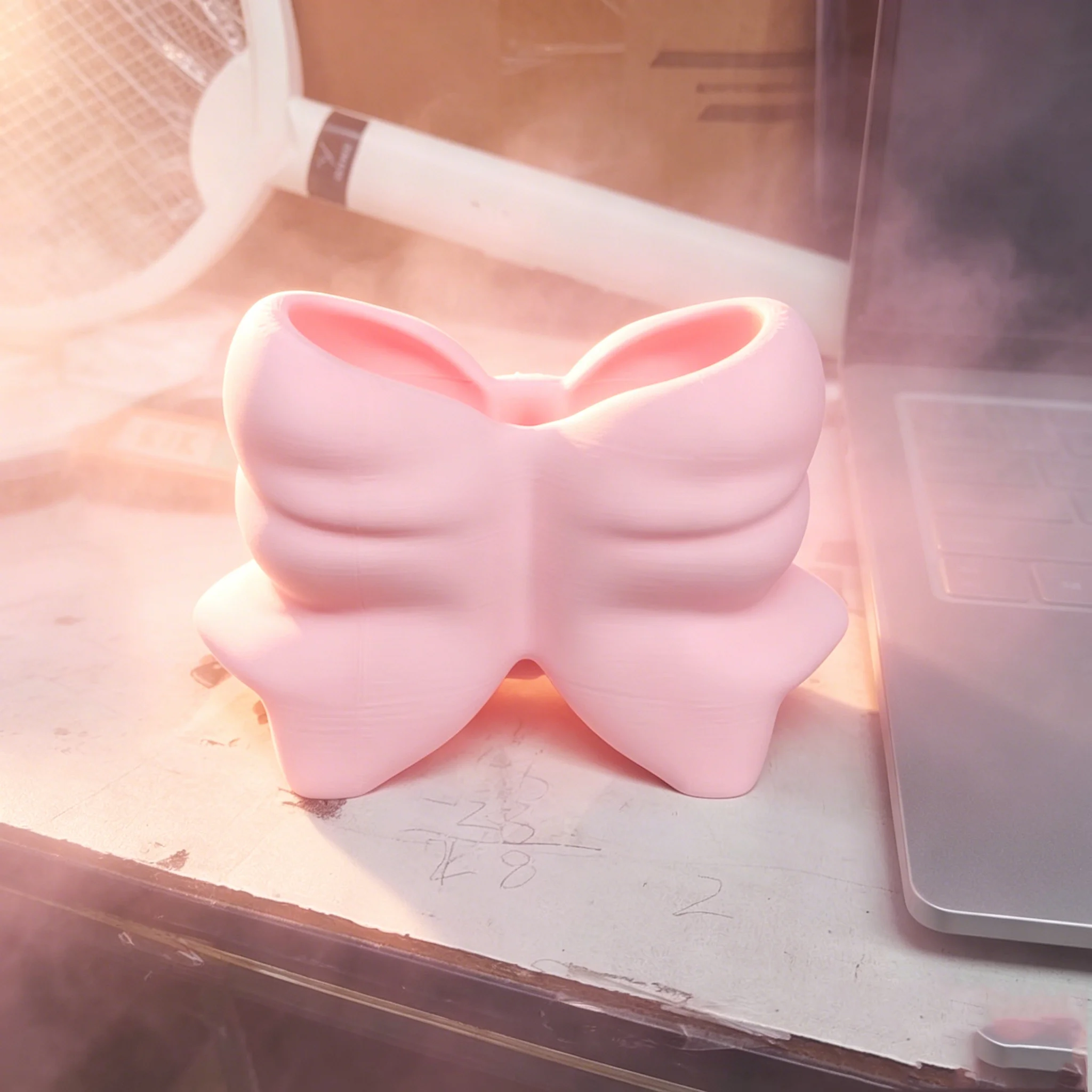 Butterfly Knot Vase - Image 3