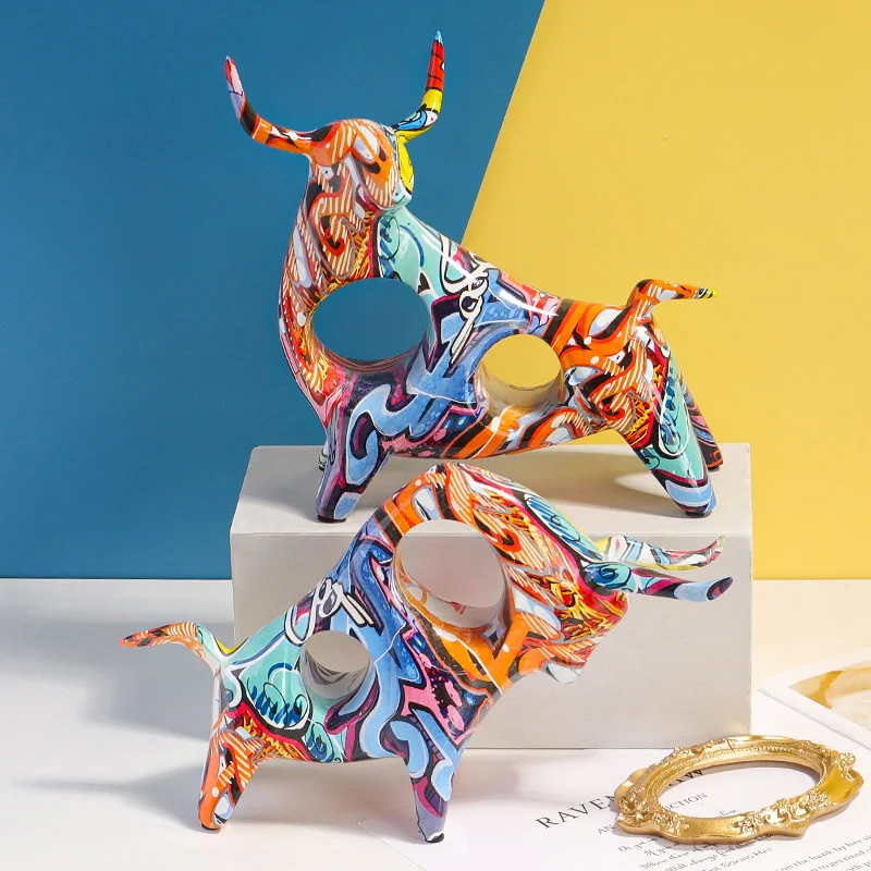Graffiti Bull Statue - Image 2