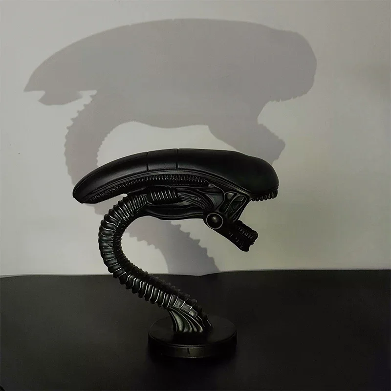 Alien Table Lamp - Image 3