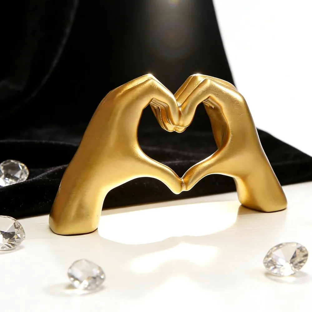 Golden Heart Hand - Image 2