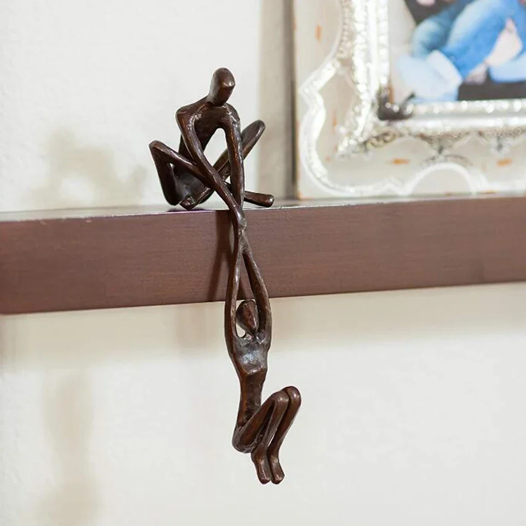 Lifting Couple Sculpture - Image 2
