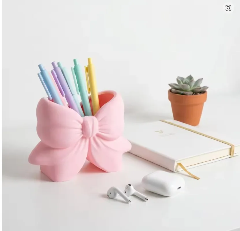 Butterfly Knot Vase - Image 5