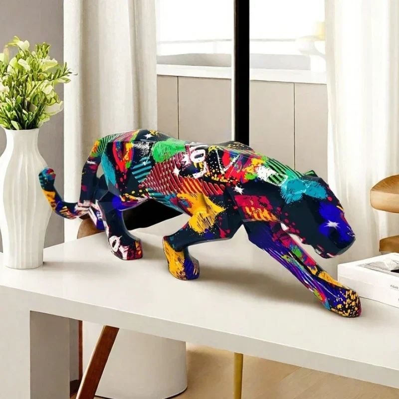 Graffiti Leopard Statue - Image 5