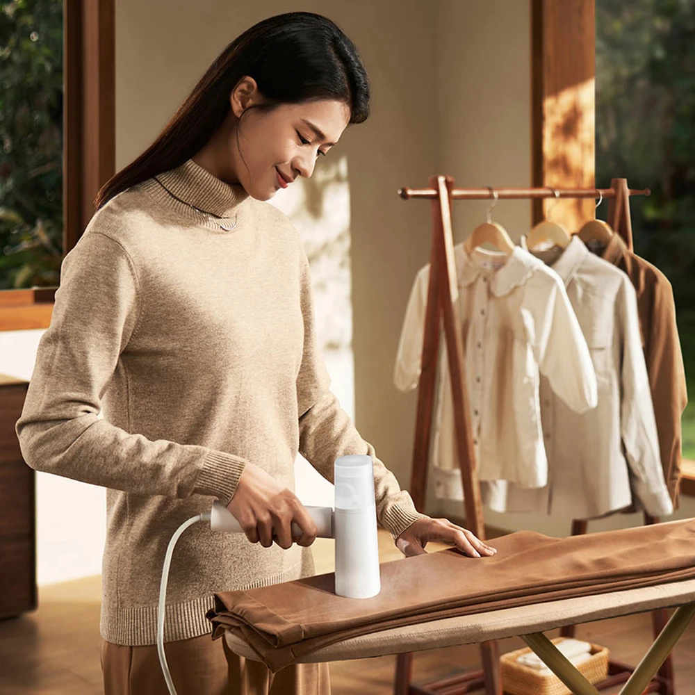Handheld Garment Steamer - Image 3